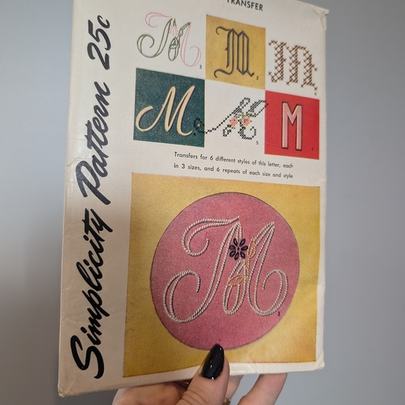 Simplicity Embroidery Transfer Pattern 4040M - Picture 2 of 6